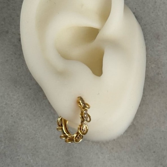 Gold Crystal Chain Punk Hoop Earrings 

Brand New - Picture 2 of 6